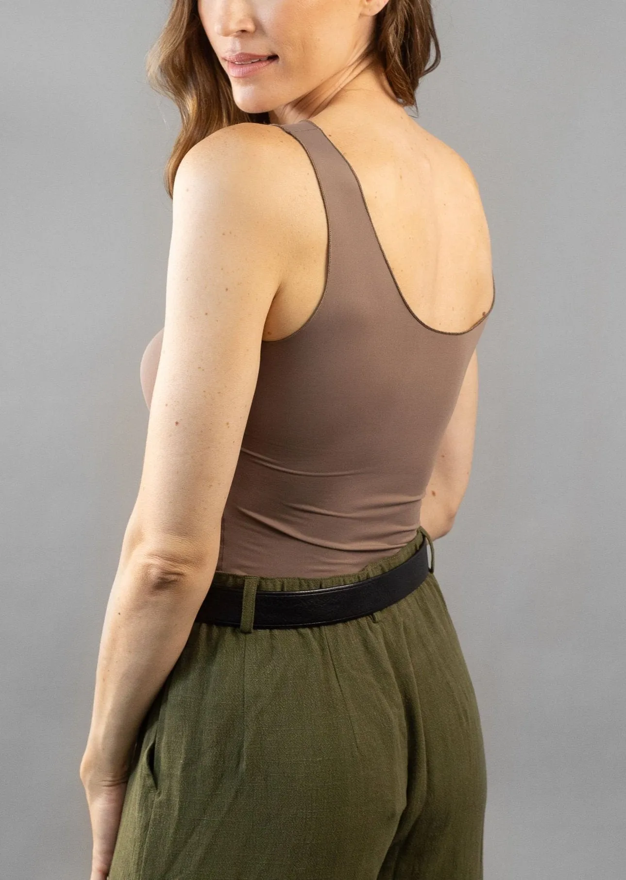 Reversible Scoop Tank